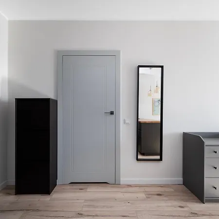 Apartment Kopcinskiego Homely By Bookinghost *