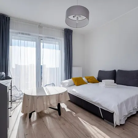 Kopcinskiego Homely By Bookinghost Apartment *